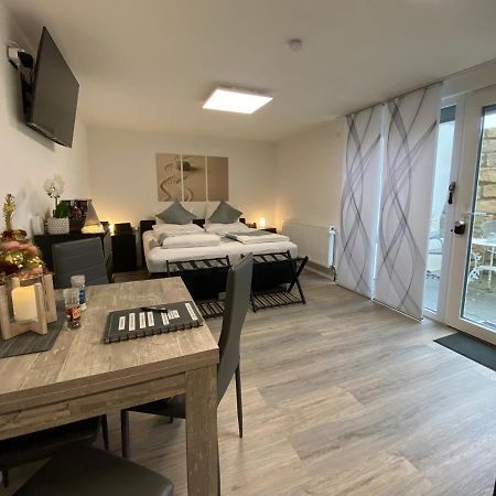 Gärtringen 1,5 Zimmer Apartment In S-Bahn Naehe, 35 Qm, Max 4 Pers, Zentral, Private Terasse, Internet 250 Mbit מראה חיצוני תמונה