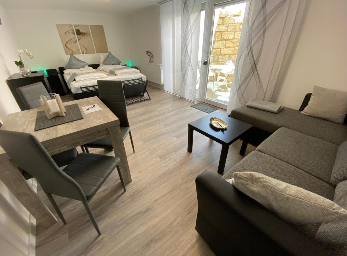 Gärtringen 1,5 Zimmer Apartment In S-Bahn Naehe, 35 Qm, Max 4 Pers, Zentral, Private Terasse, Internet 250 Mbit מראה חיצוני תמונה